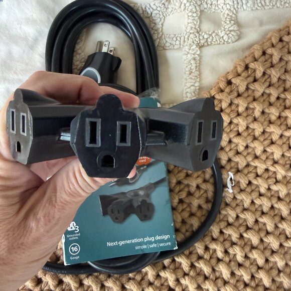 Power Strip & Extension Cord Utility Bundle Lot - Picture 4 of 10